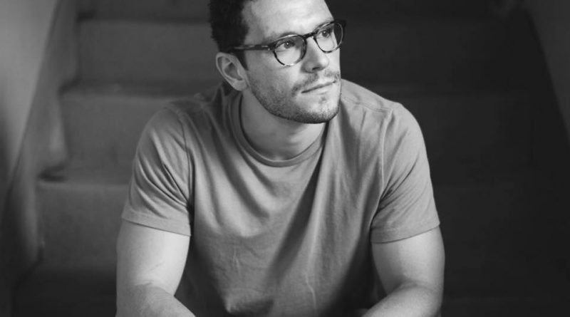 conner ball press black and white