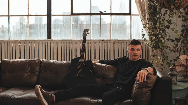 Tyler Cohen press shot