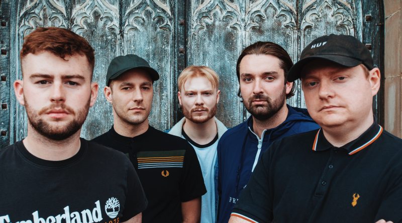 Finding Bella - Set It Off press