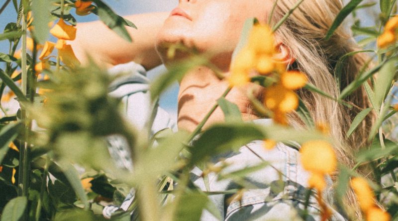 Holly Wild - Messy artwork