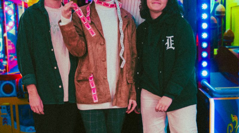 Sarpa_Salpa-She_Never_Lies