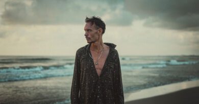 Daniel de Boer - Beside Me