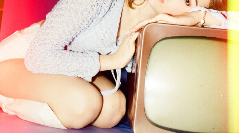 Ava Valianti - Laugh Track