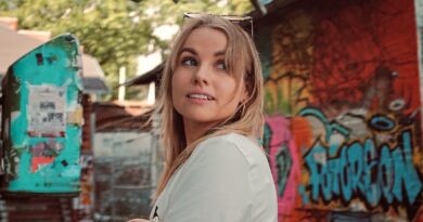 Sarah O'Moore - Silence