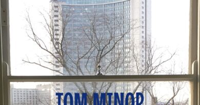 Tom Minor - Expanding Universe