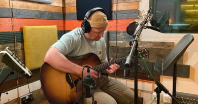 Ben Heyworth press shot