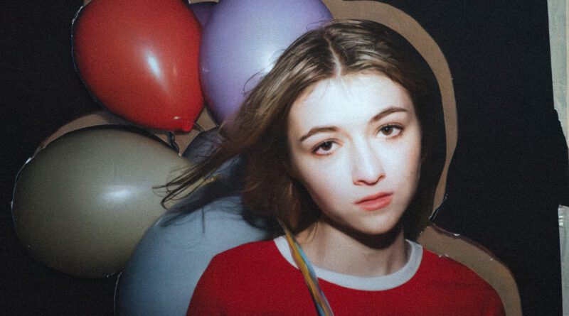 Ava Valianti - Distant