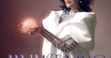 Lizzie Thomas - Awakening