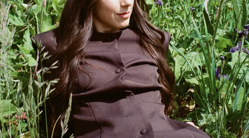 Anna Lynch - Wake Up