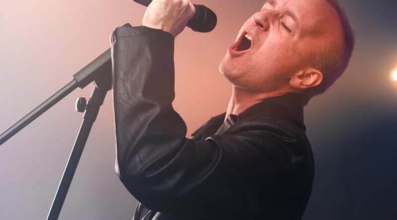 Brian Hunsaker press shot