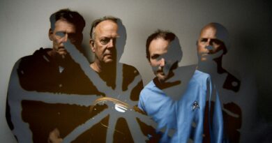 HalfCutLemon press shot