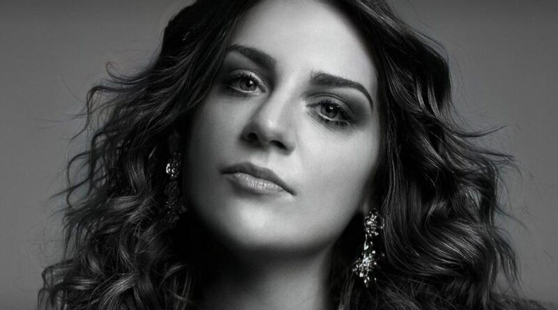 Sara Grace - Fearless