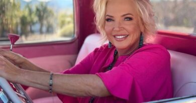 LaCosta Tucker - Woman Behind The Wheel