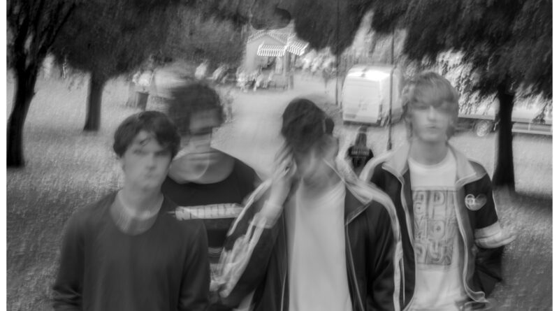 The Kellows - Breathe Me In