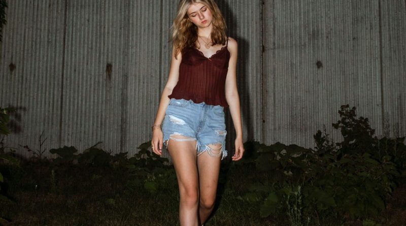 Ava Valianti - Running On Empty