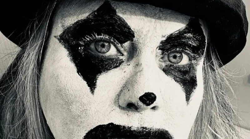 LittleFox - Sad Girl