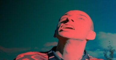 Ash Red - The Foreign Game