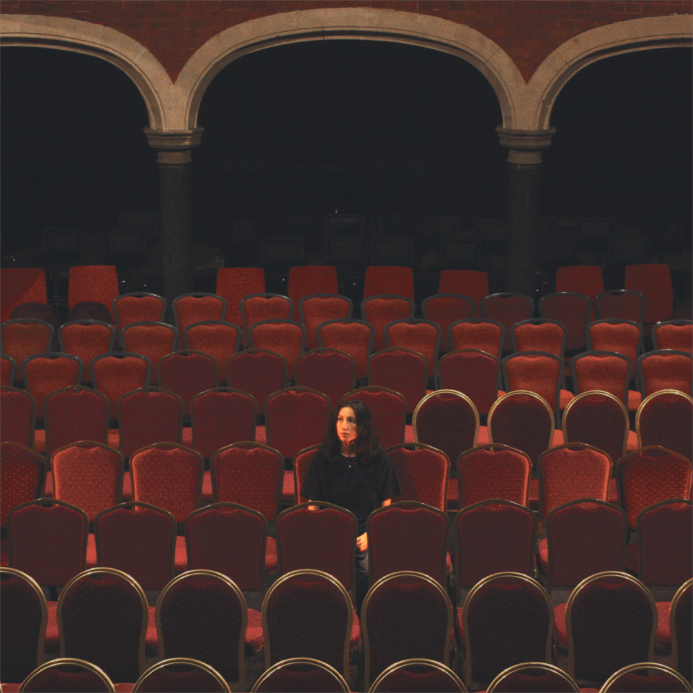 Elinore - The Painter