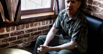 Gregory McLoughlin - Gregory McLoughlin