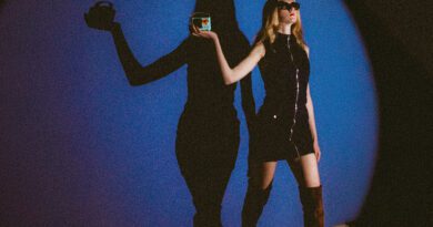 Ava Valianti - Sophomore Slump