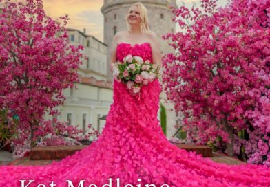 Kat Madleine - I'll Be Right There