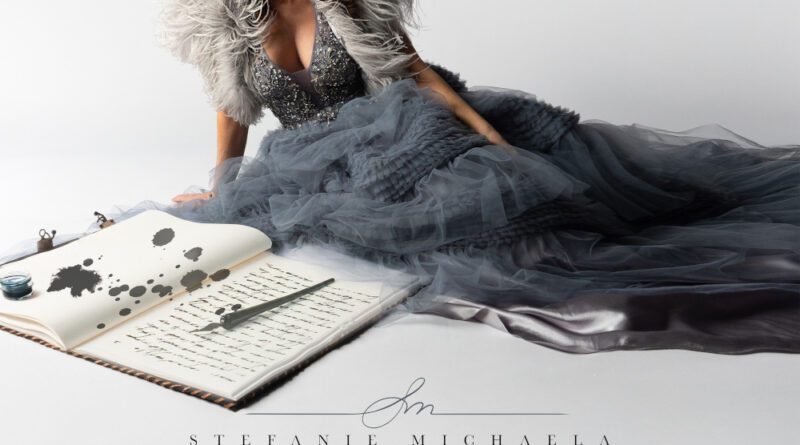 Stefanie Michaela - Turning Pages